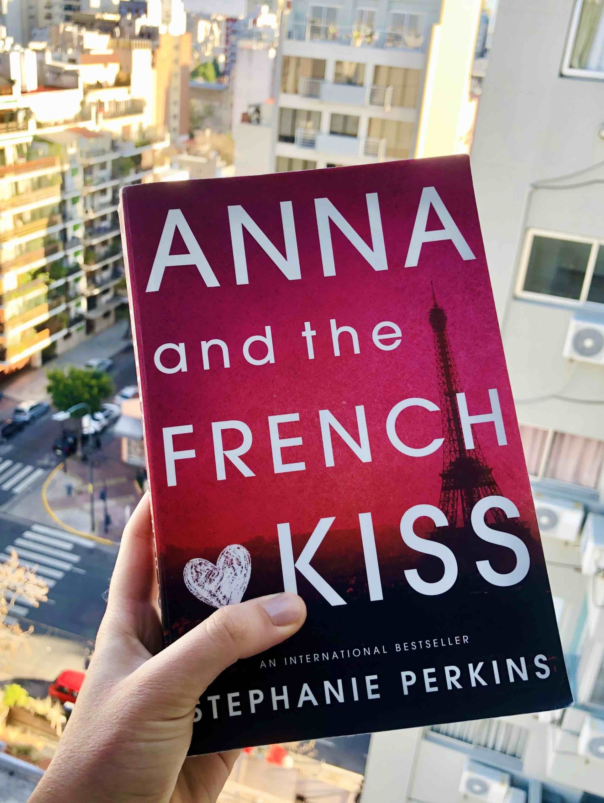 Book Review: Anna and the French Kiss, by Stephanie Perkins